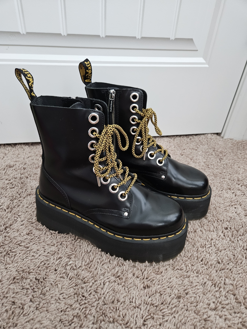 Dr. Martens Jadon Max Platform Boots